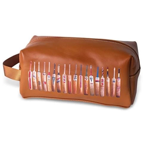 Sporting Nation - Bat Line Up Leather Wash Bag Tan 1 Sporting Nation - Bat Line Up Leather Wash Bag Tan